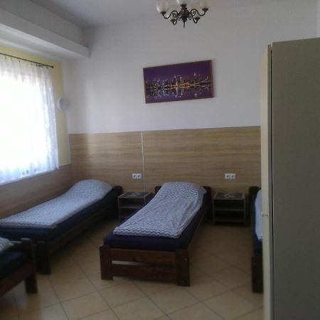 Pokoje Goscinne Z Lazienkami Przy Wroclawiu, Darmowy Parking Dlugoleka  Экстерьер фото